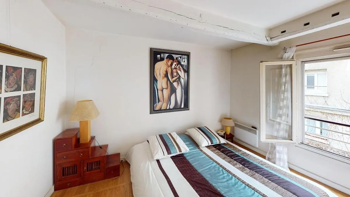 Marais Two Bedroom Haven Paris France