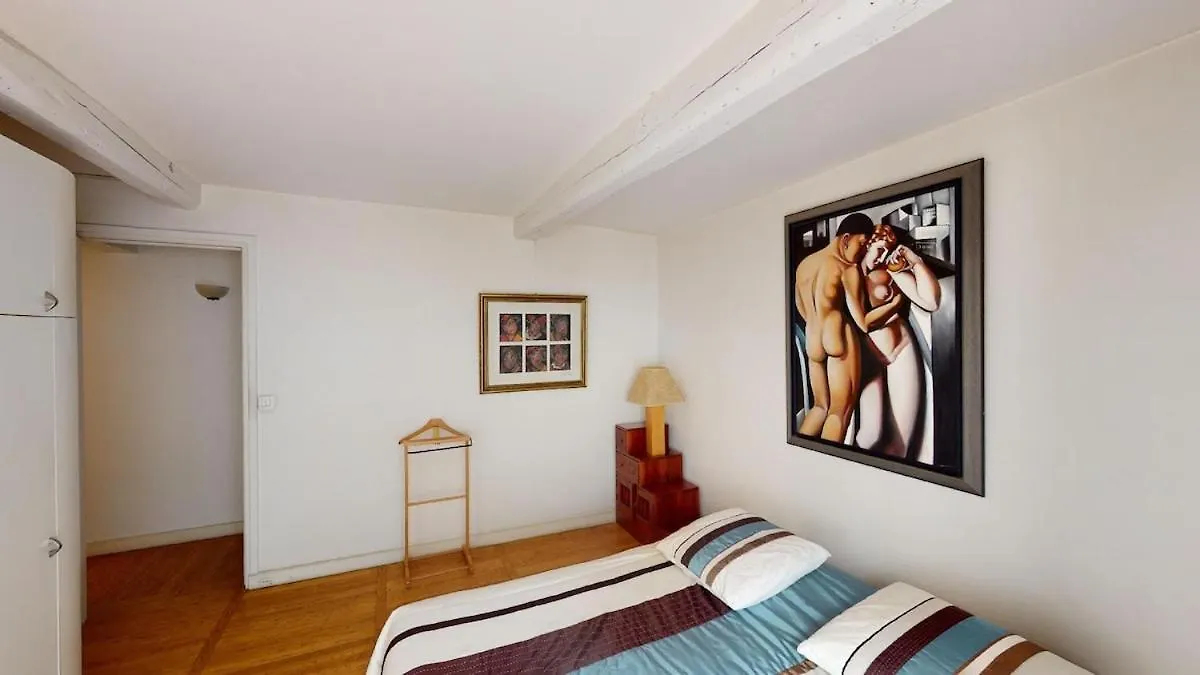 Marais Two Bedroom Haven Paris
